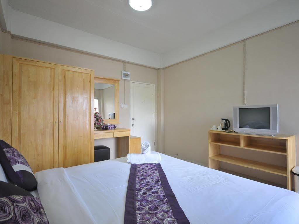 Seri 47 Residence Bangkok Extérieur photo